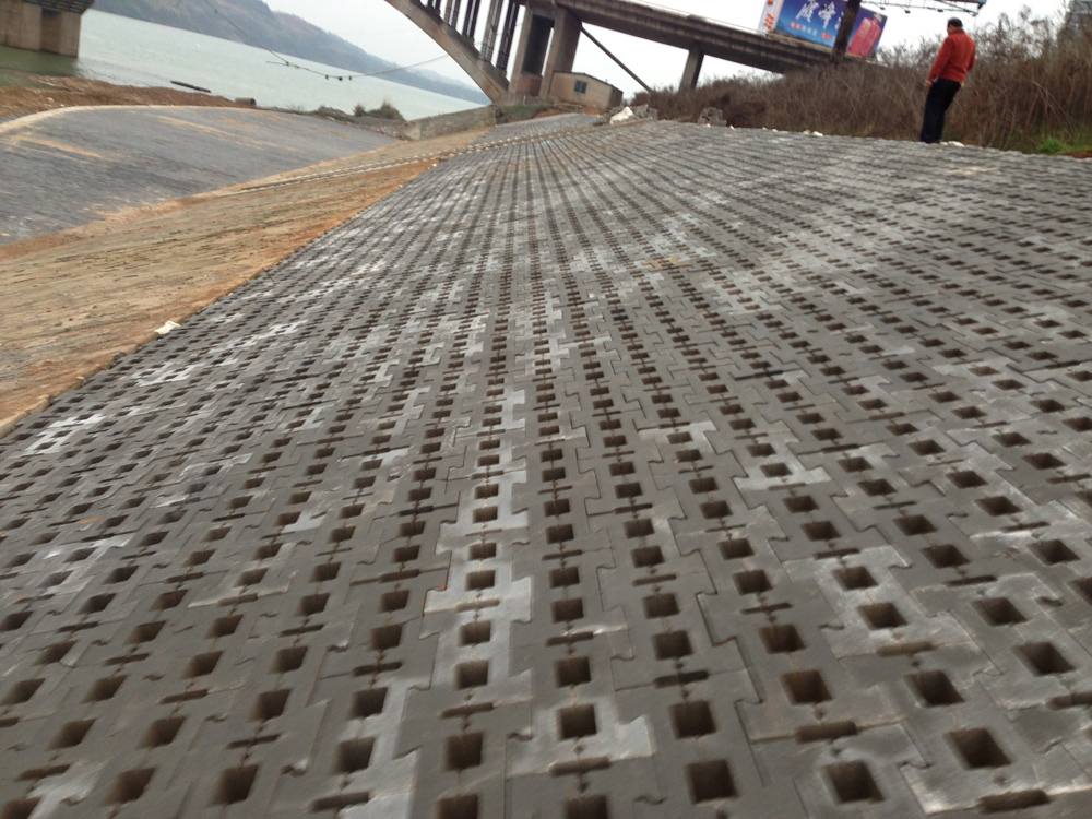 水利護坡磚塑料模具主要應用在哪些施工地點？